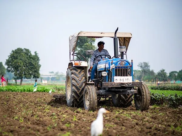 Right Tractor for Your Farm Right Tractor for Your Farm